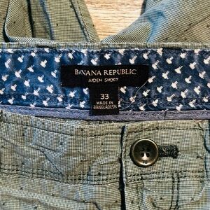 Banana Republic Green Aiden Shorts
